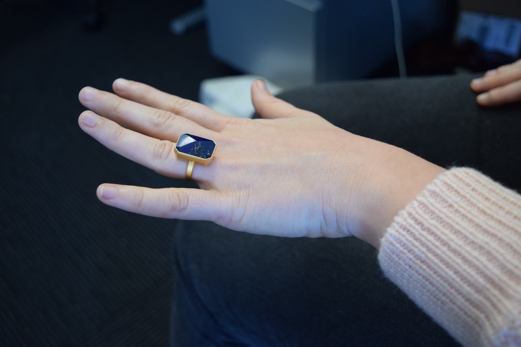Smart jewelry company Ringly unveils step-tracking bracelet | MobiHealthNews